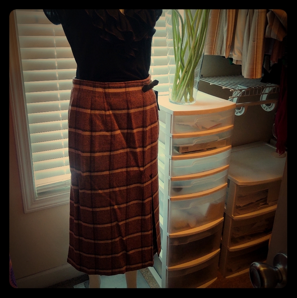 Plaid skirt